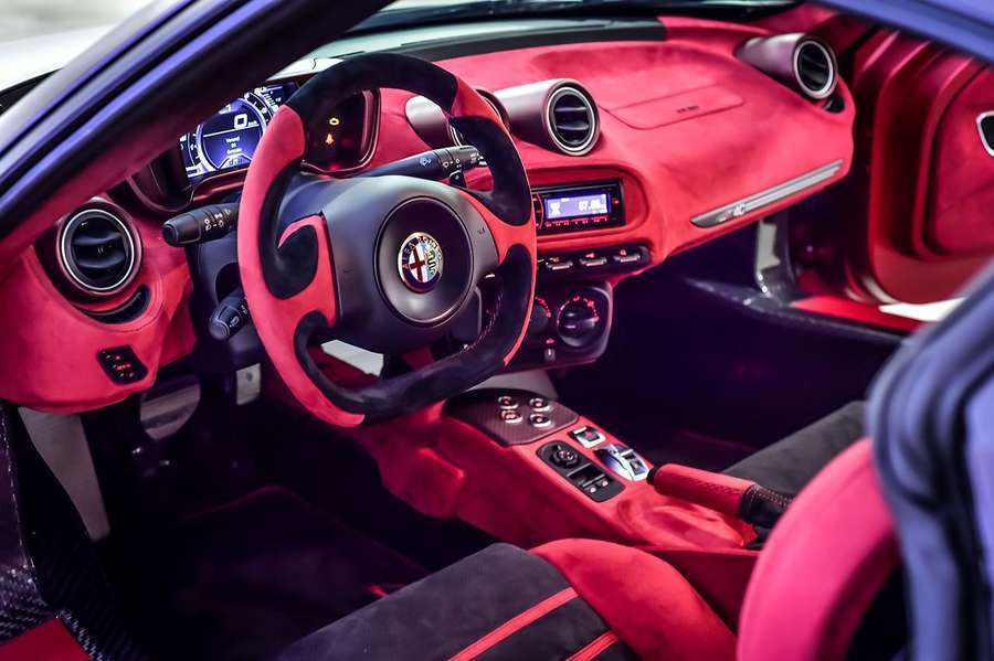 interni Alfa Romeo 4C La Furiosa