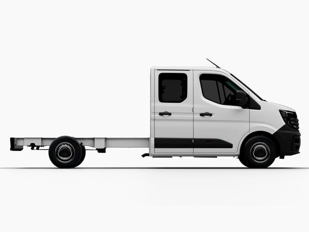 Nissan Interstar Chasis Doble Cabina