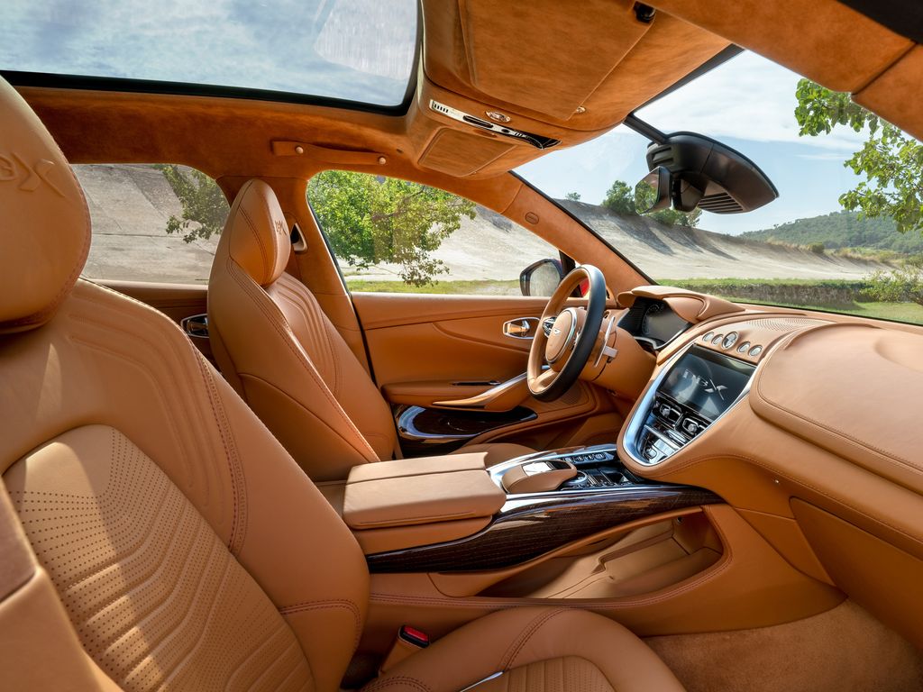 Aston Martin DBX