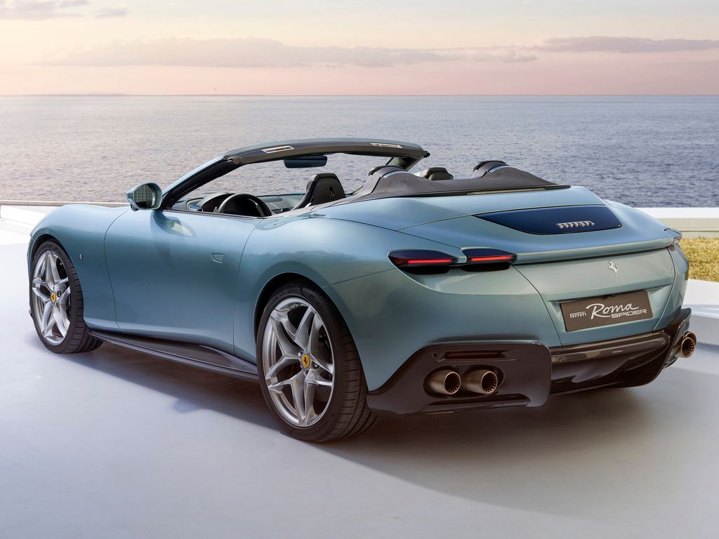 Ferrari Roma Spider