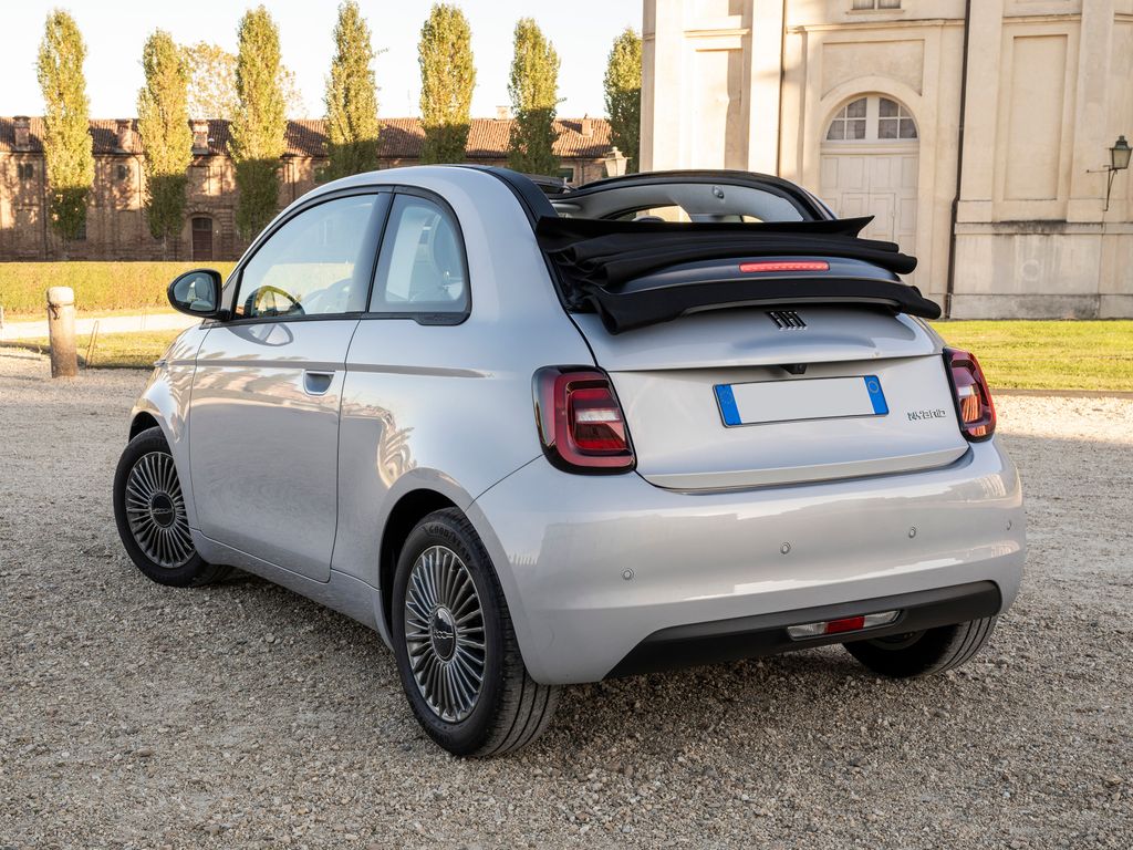 Fiat Neuer 500C Hybrid