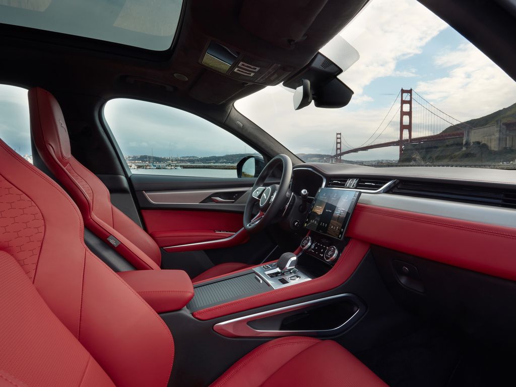 Jaguar F-Pace