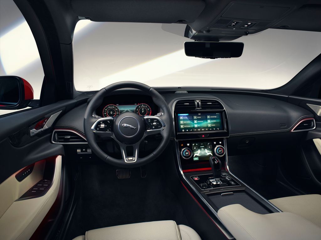 Jaguar XE