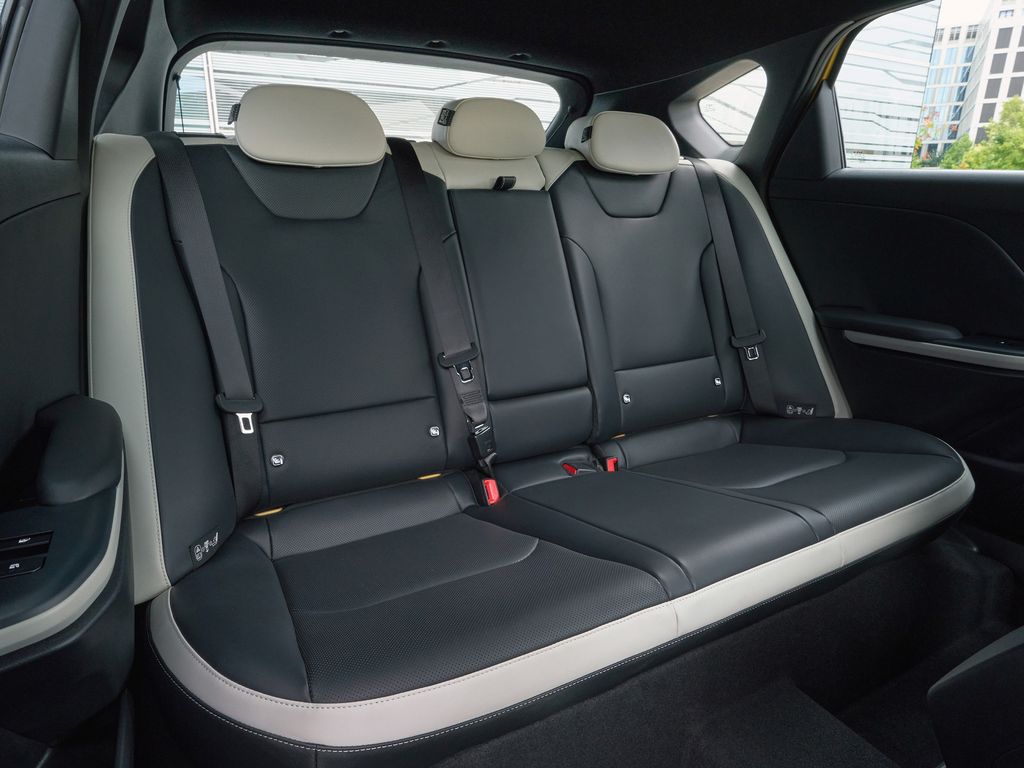 Kia Neuer K4
