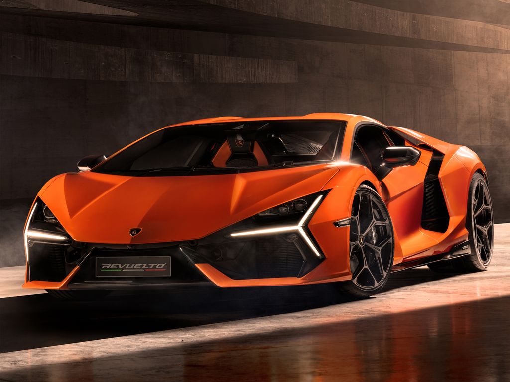 Lamborghini Revuelto