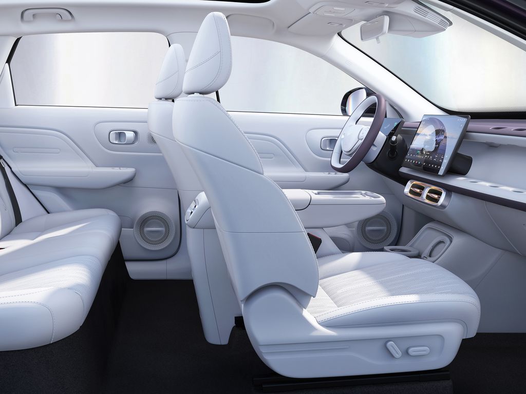 Leapmotor B10