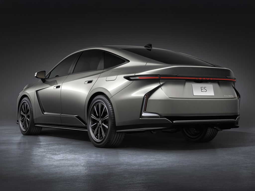 Lexus Neuer ES Electric