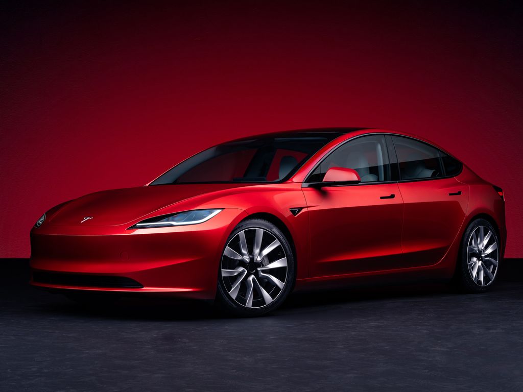 TESLA Model 3