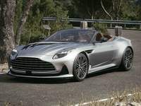 Aston Martin DB12 Volante