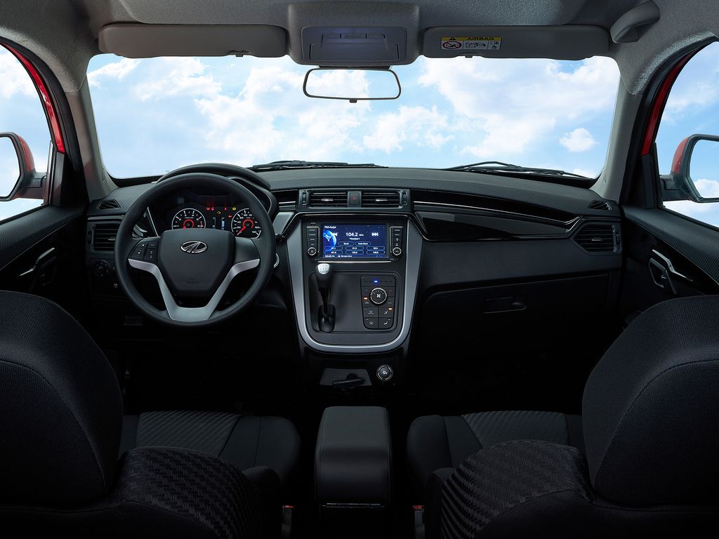 Mahindra KUV100 NXT