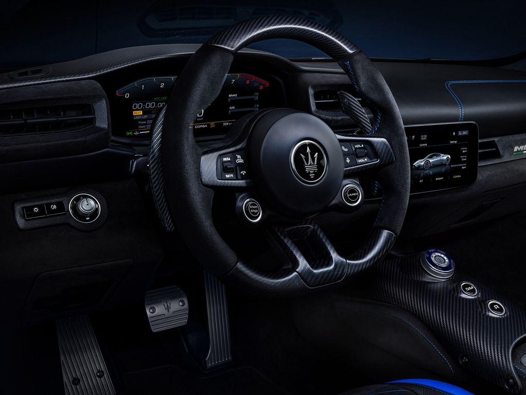 Maserati MC20