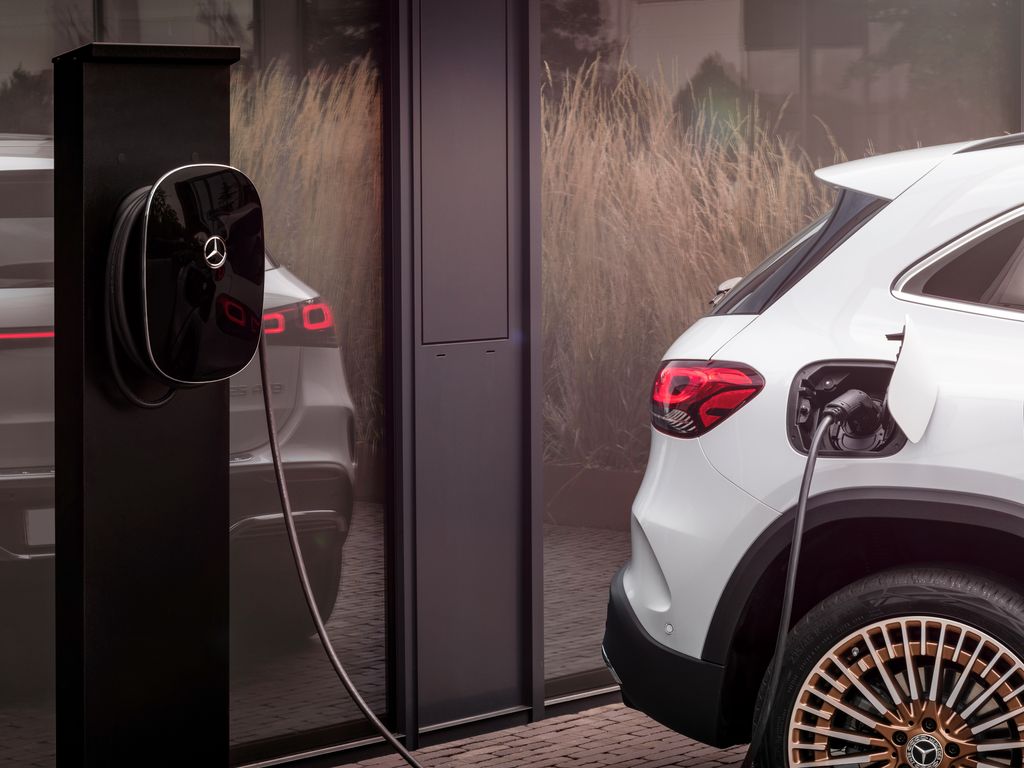 Mercedes-Benz EQA