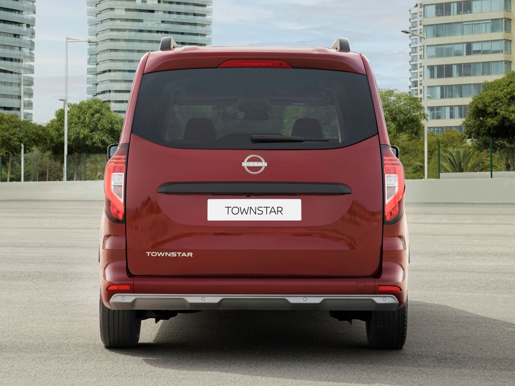 Nissan Nueva Townstar Combi