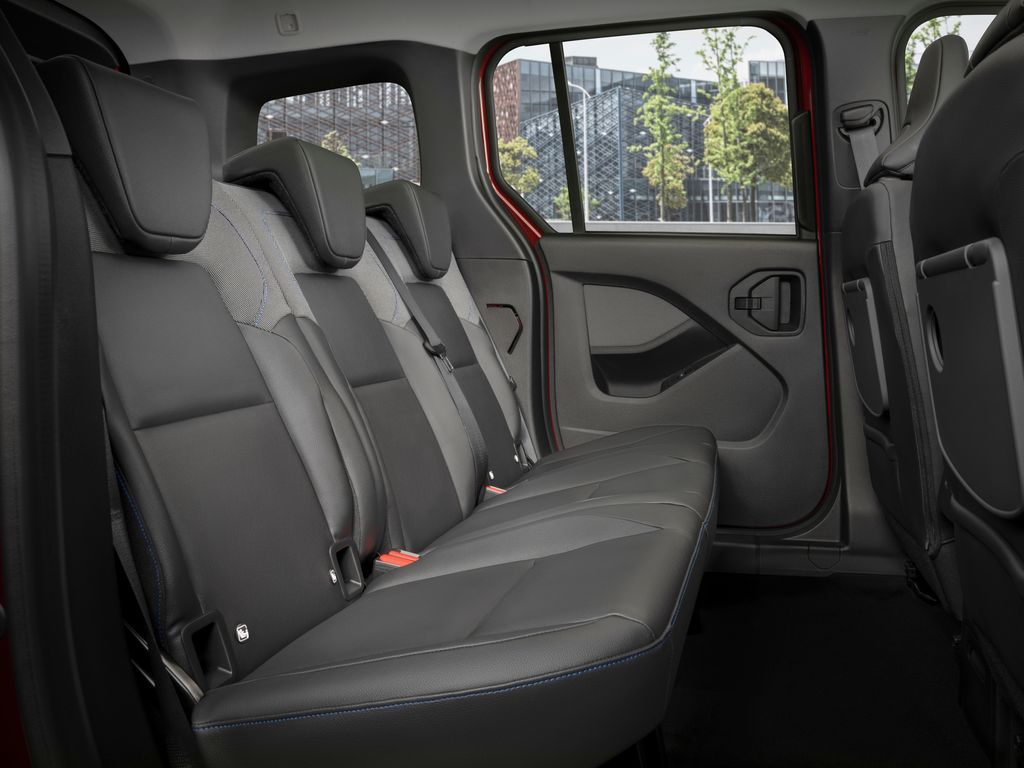 Nissan Nueva Townstar Combi