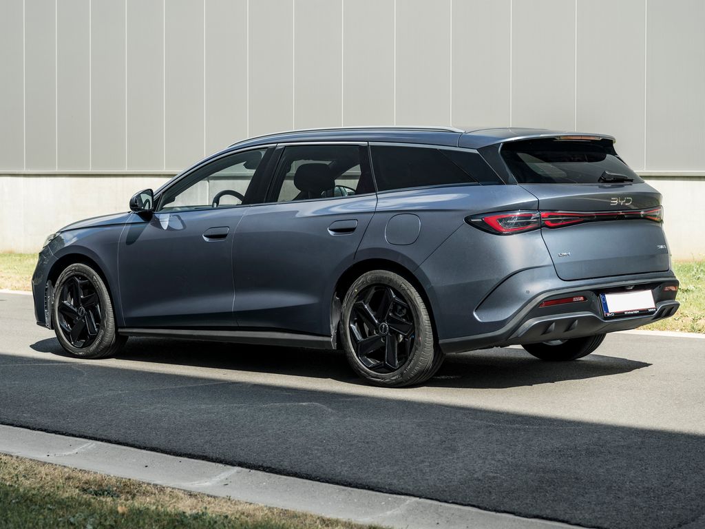 BYD Seal 6 DM-i Touring