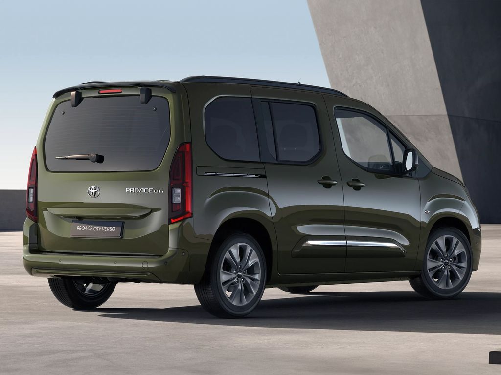 Toyota Nueva Proace City Verso Electric