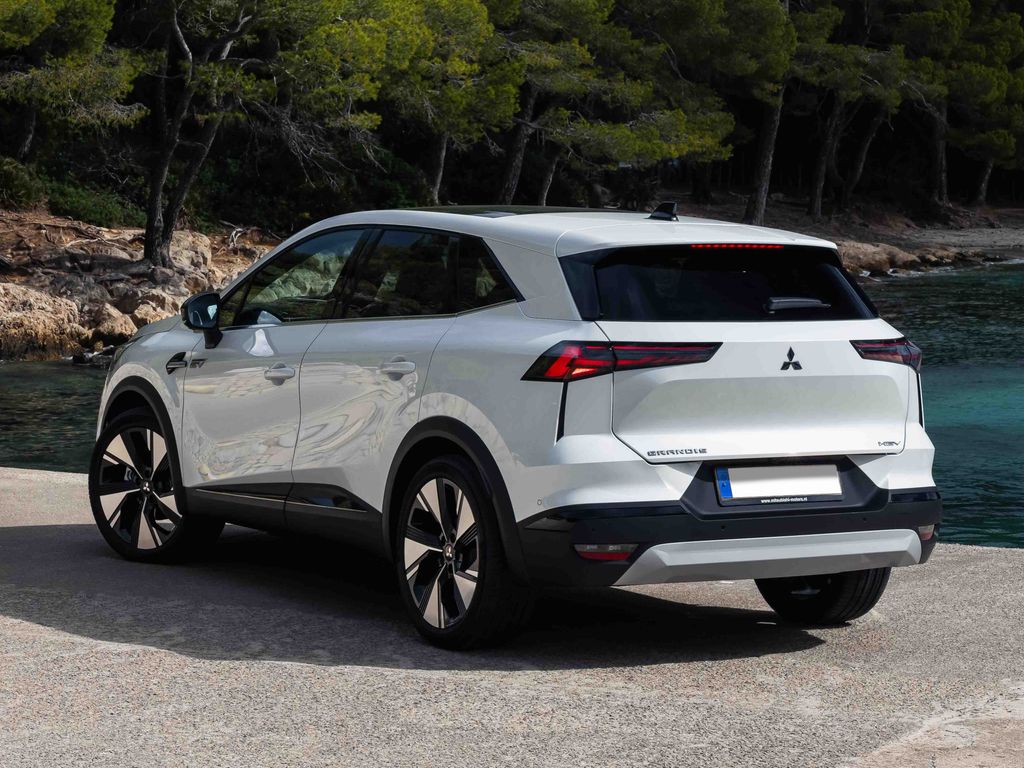 Mitsubishi Nouveau Grandis