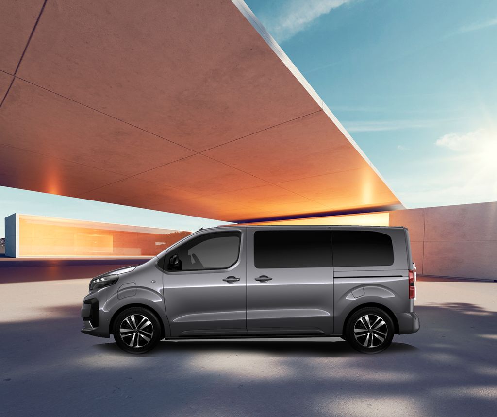 Peugeot Nouveau E-Traveller