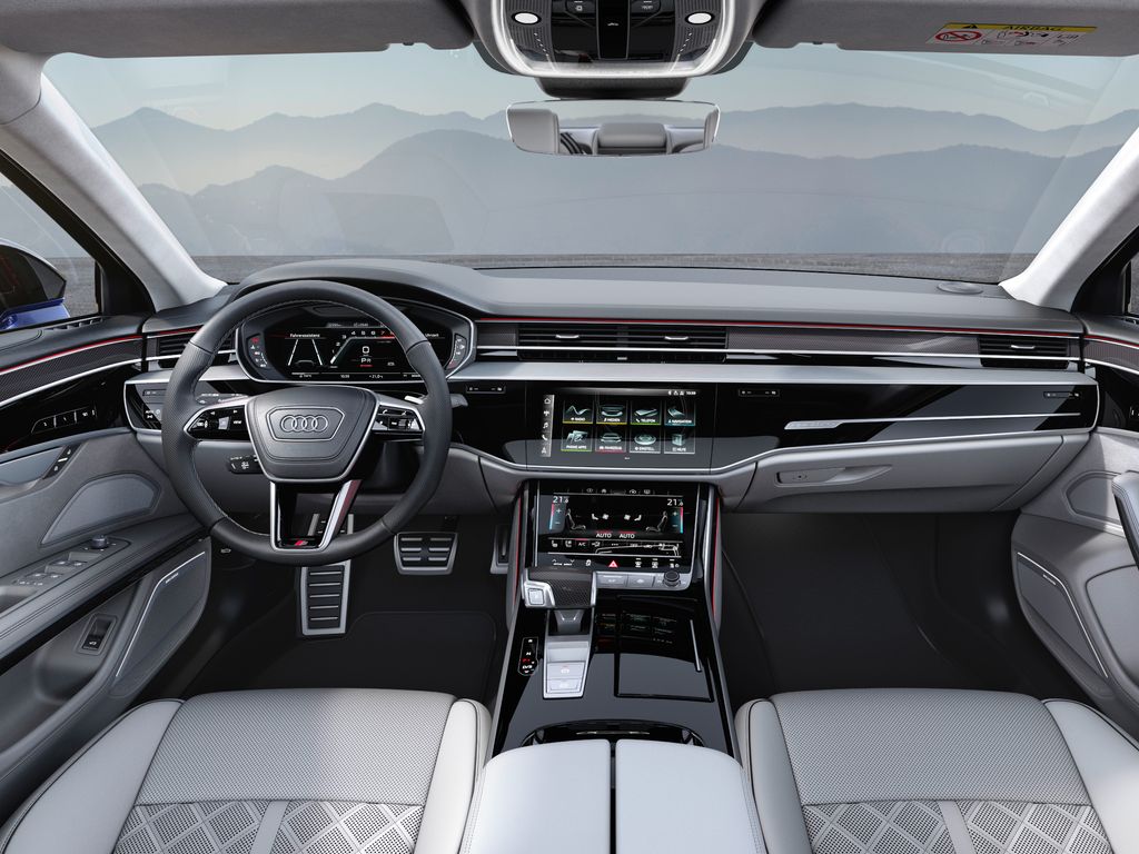 Audi S8