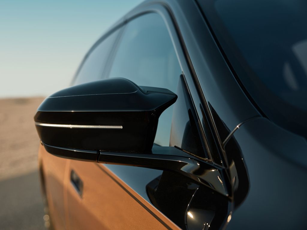 BMW i7 M