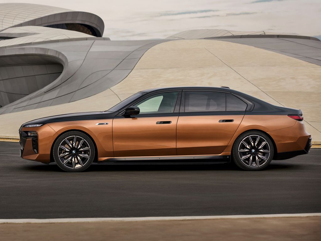 BMW i7 M
