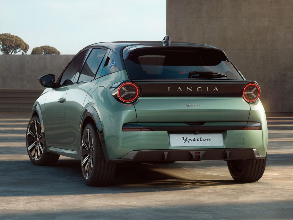 Lancia Nuova Ypsilon Elettrica