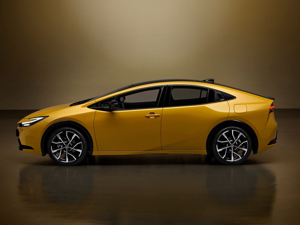 Toyota Nuova Prius Plug-in