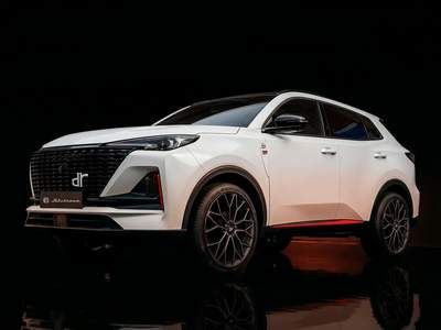 DR AUTOMOBILES DR 6 Stilnovo