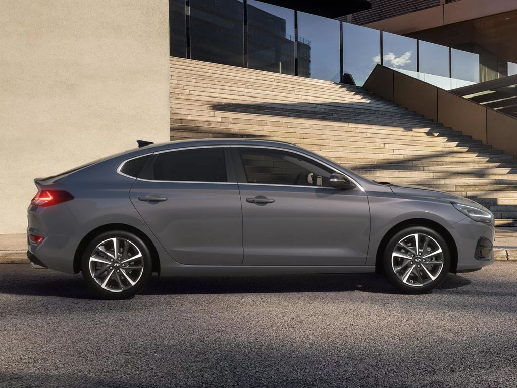 Hyundai Nuevo i30 Fastback