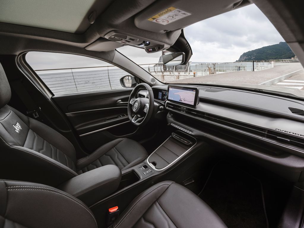 Jeep Avenger e-Hybrid