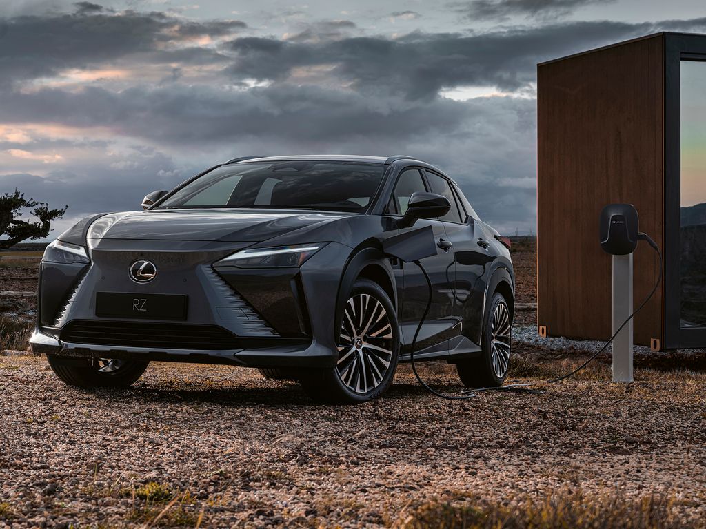 Lexus RZ