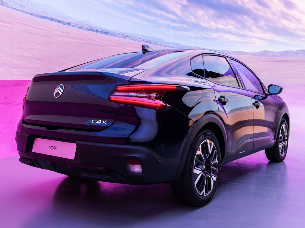 Citroën Nouvelle ë-C4 X