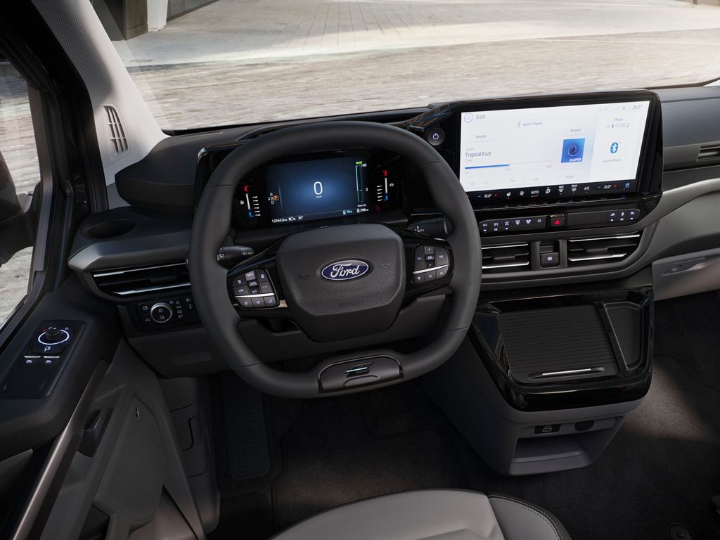 Ford Nouveau E-Tourneo Custom