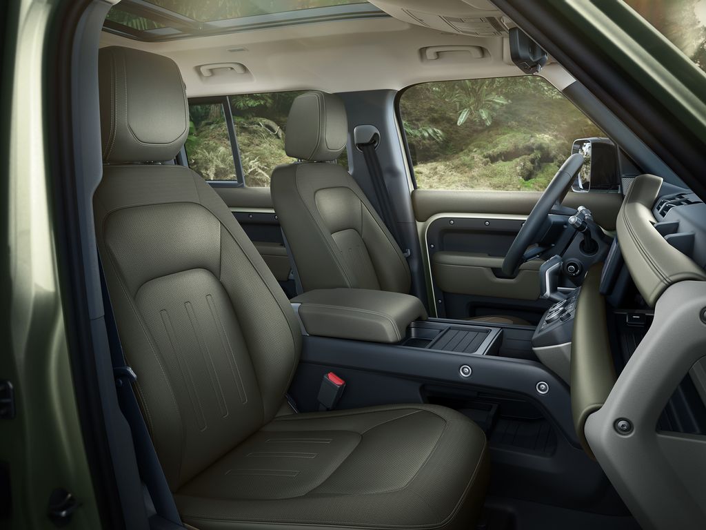 Land Rover Defender 90