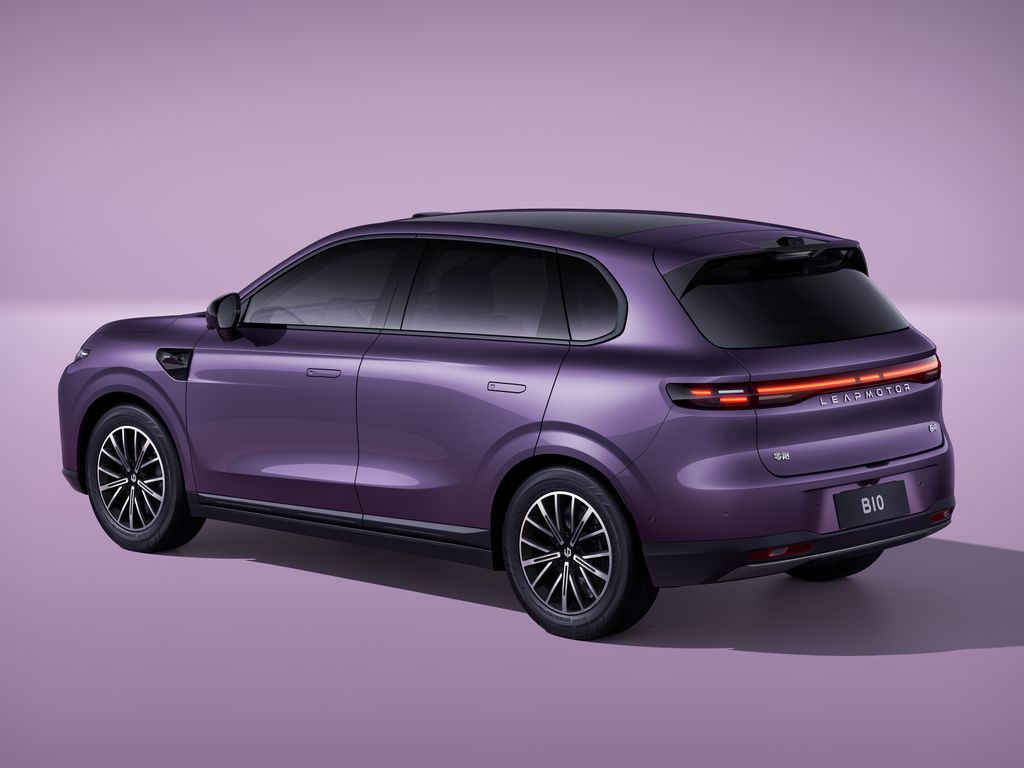 Leapmotor Nouvelle B10 New e-Hybrid