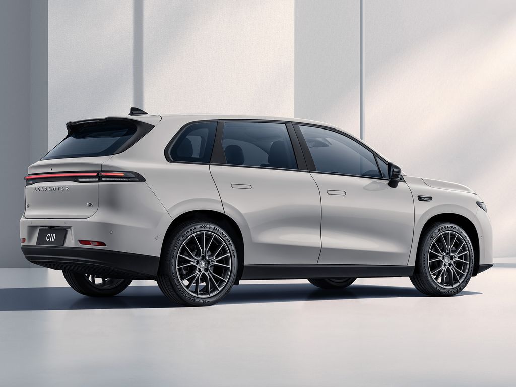 Leapmotor Nouveau C10 New e-Hybrid