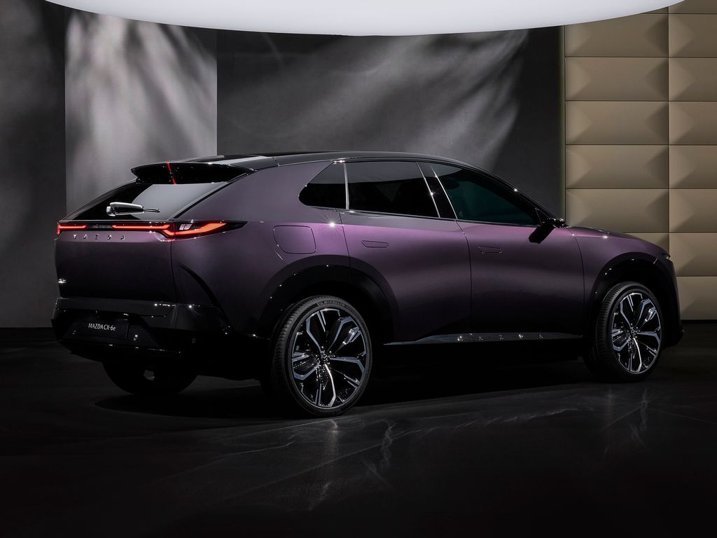 Mazda Nouvelle CX-6e