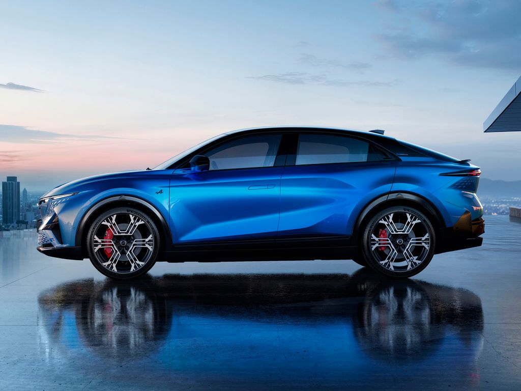 Alpine A390