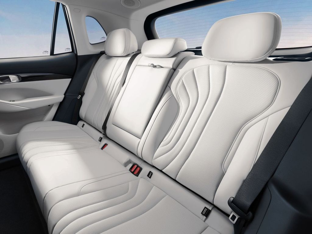 Geely EX5