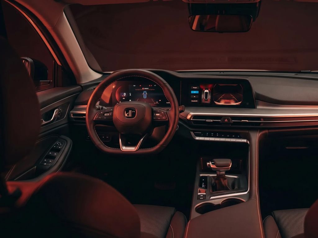 DR AUTOMOBILES DR 5 Stilnovo