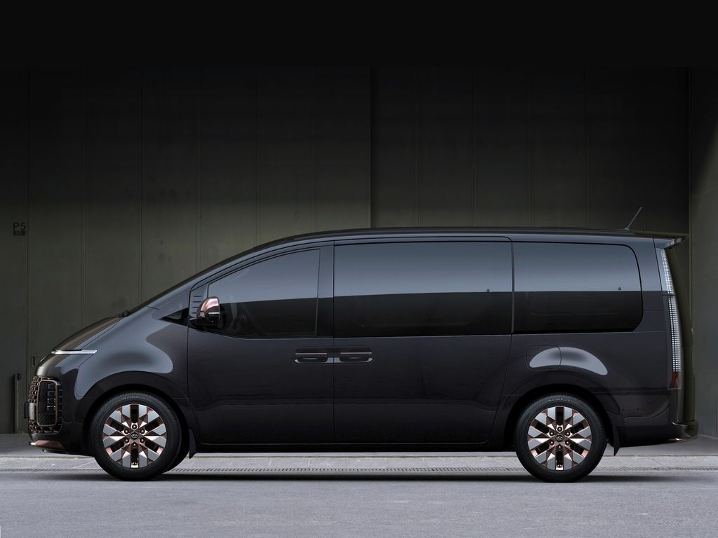 Hyundai STARIA Full Hybrid