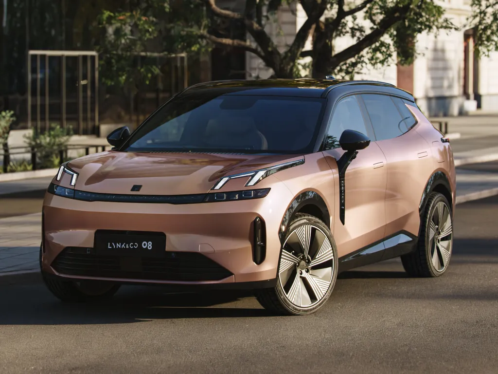 Lynk & Co 08