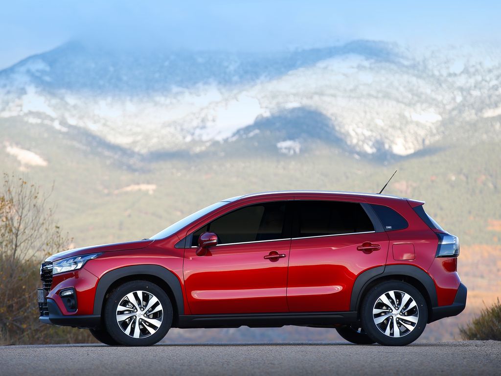 Suzuki S-Cross Hybrid