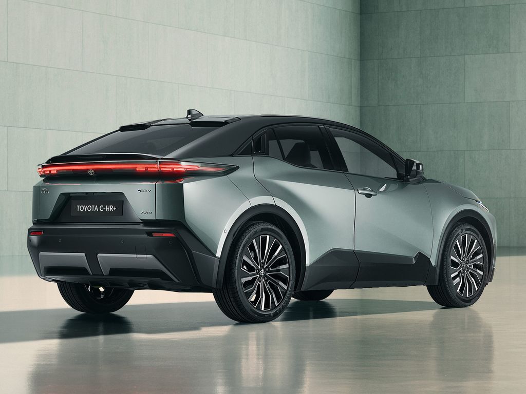 Toyota Nuovo C-HR+