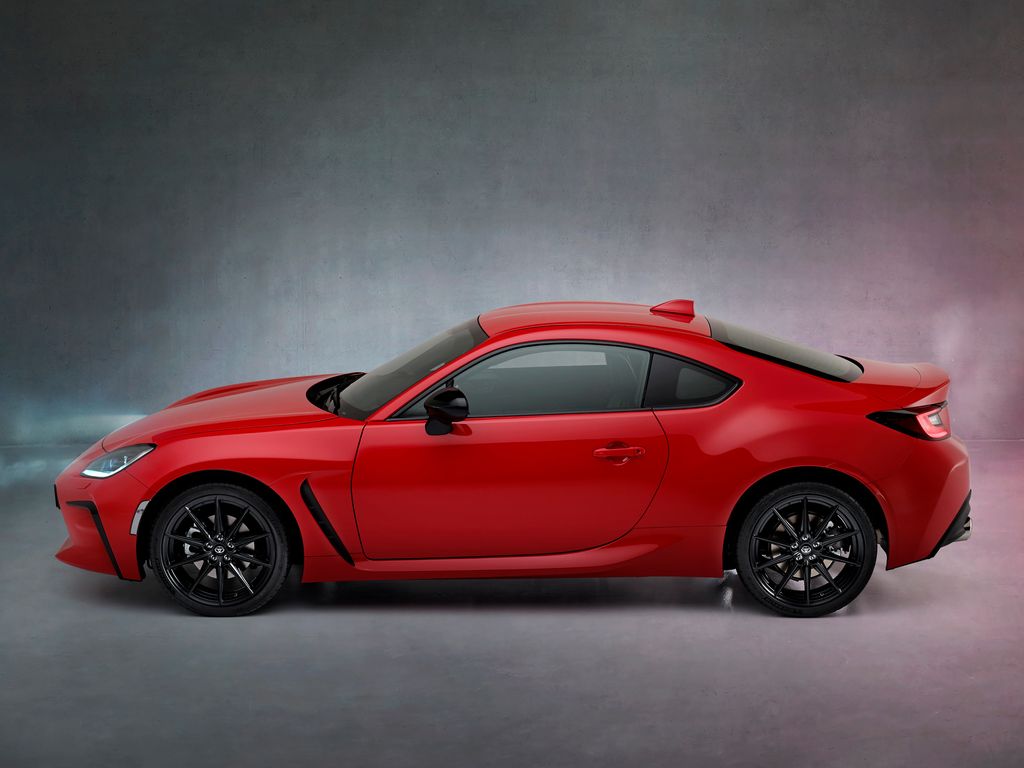 Toyota Nuova GR86