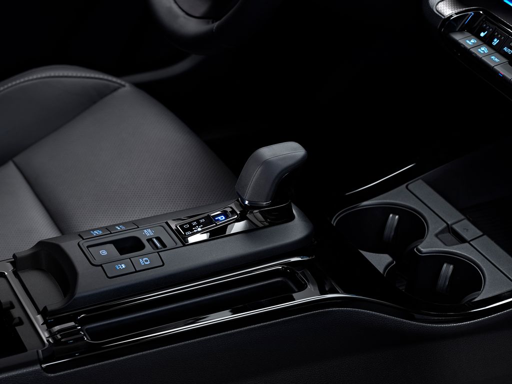 Toyota Nuova Prius Plug-in