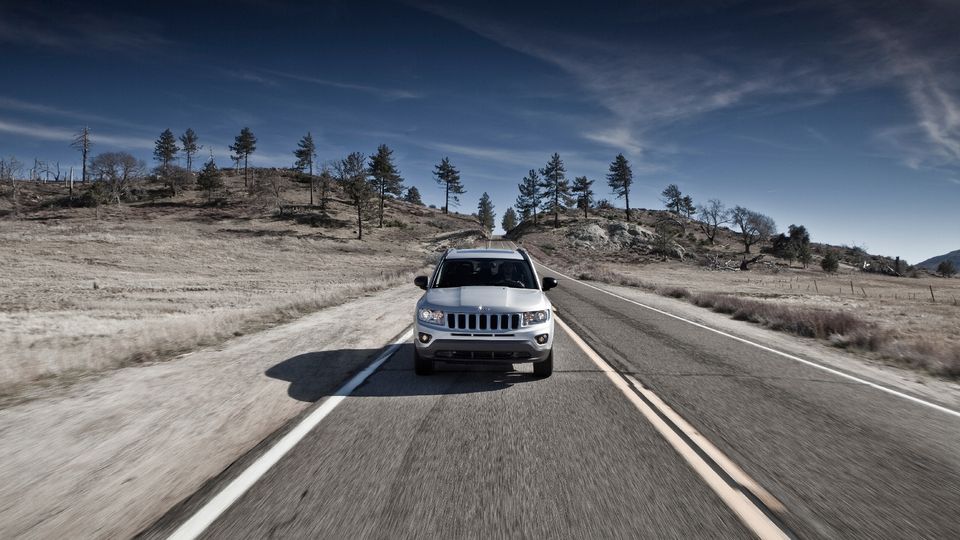 Ready To Drive* : en juillet, Jeep vous offre des conditions exceptionnelles sur Renegade et Compass