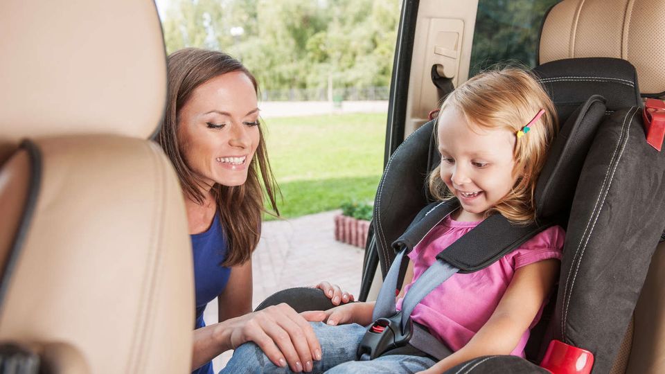 Viajar en coche con niños: comodidad, seguridad y ahorro