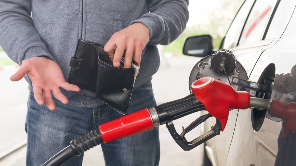 ¿Cuáles son los coches de gasolina que menos consumen?