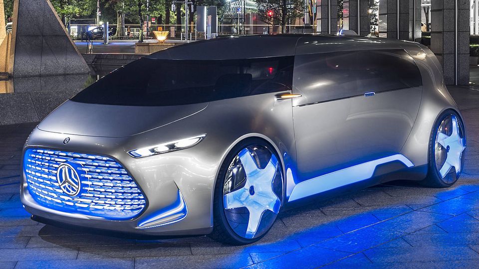 Guida autonoma 100% green: Mercedes-Benz Vision Tokyo pensa alla generazione Z